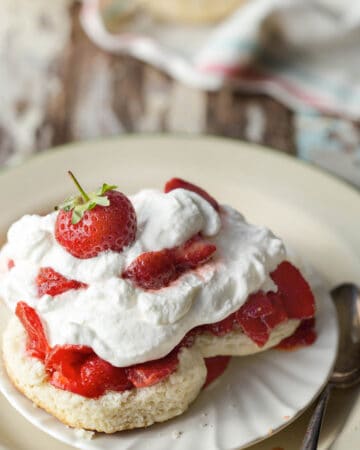 strawberry shortcake | strawberry shortcake recipe | strawberry shortcake recipe from scratch | bisquick strawberry shortcake recipe | strawberry shortcake sweet biscuits