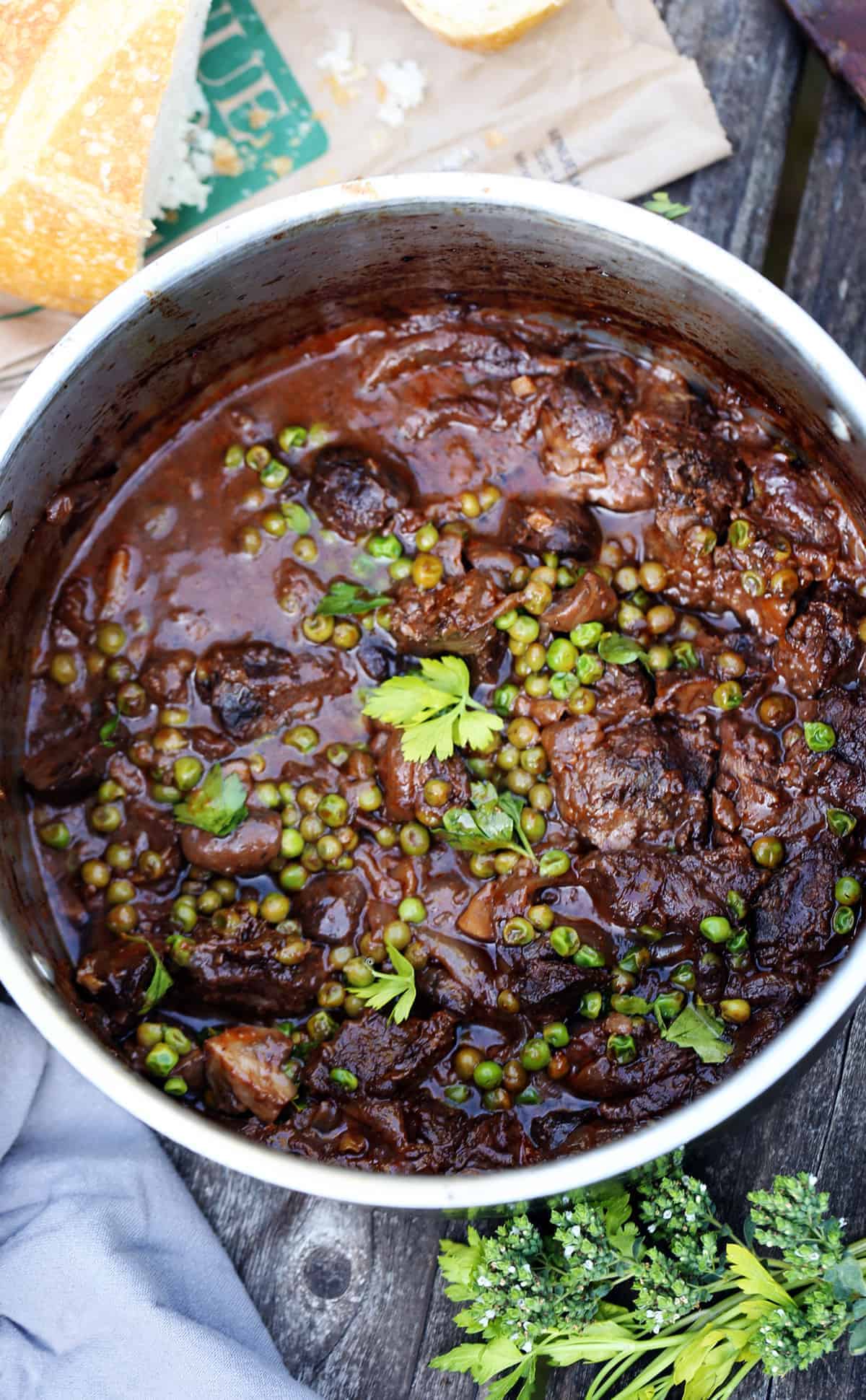 One Pot Braised Beef Roast with Mushrooms a comfort food classic packed full of nutrition! one pot comfort meal | easy dinner | beef recipes