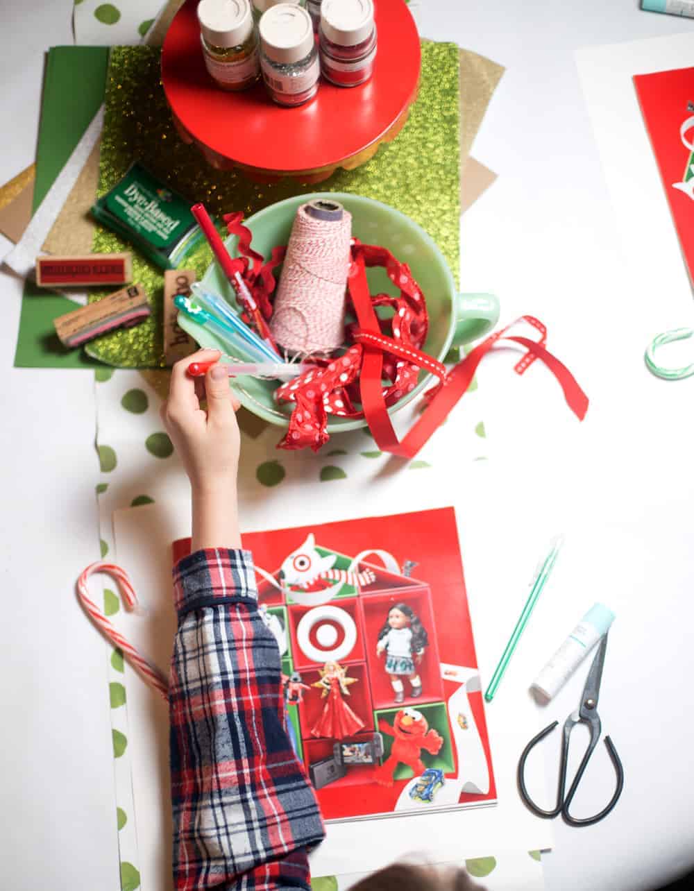 make memorable family holiday Christmas traditions list crafting party kids Christmas crafts tradition craft gift ideas lists #SamsungTargetTech #CollectiveBias  #ad