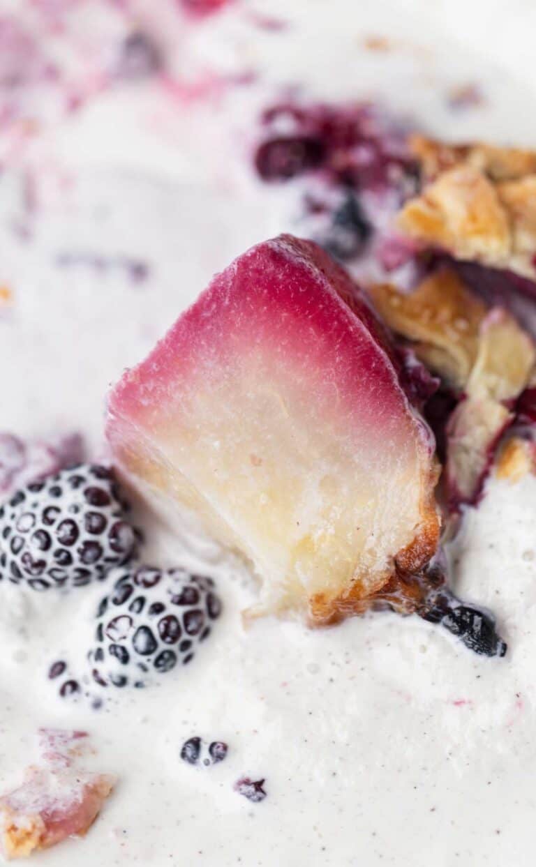 Pear Berry Pie - Fresh Flavorful