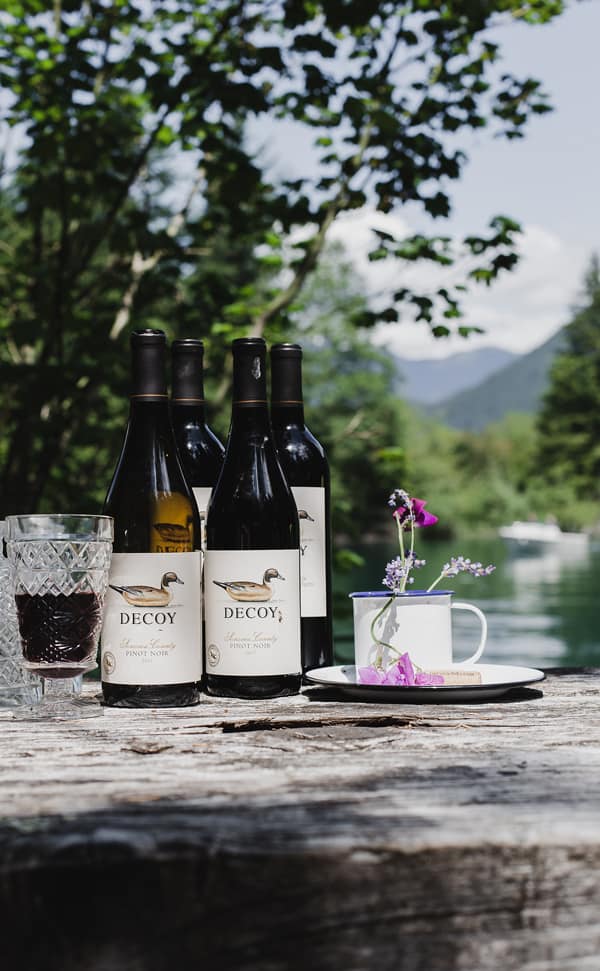 Camping at Baker Lake is the perfect way to savor summer - reconnecting with great friends, delicious food and amazing wine. Baker lake camping | Mount Baker | camping in Washington state | near seattle #ad @DecoyWine #camping #wine