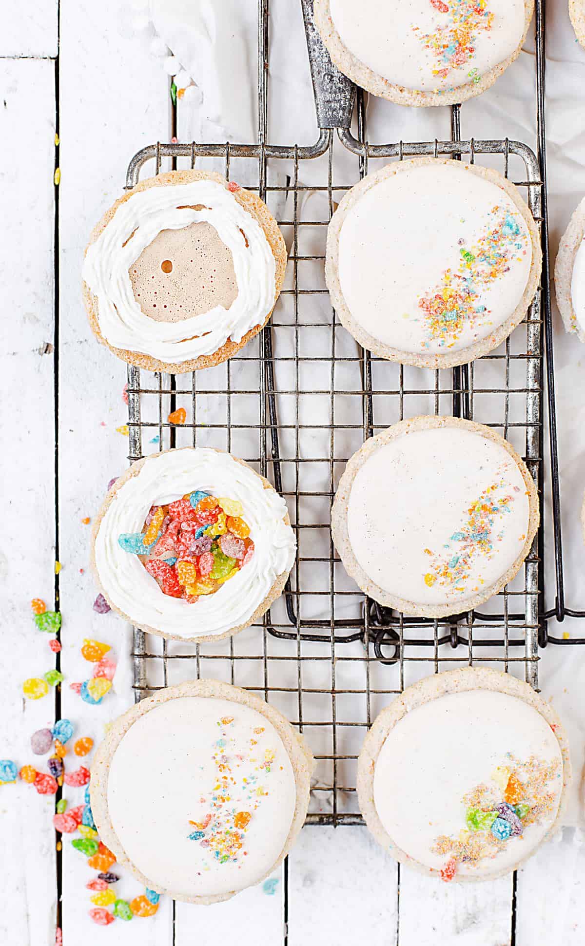 how to make Fruity PEBBLES™ milk macaron recipe