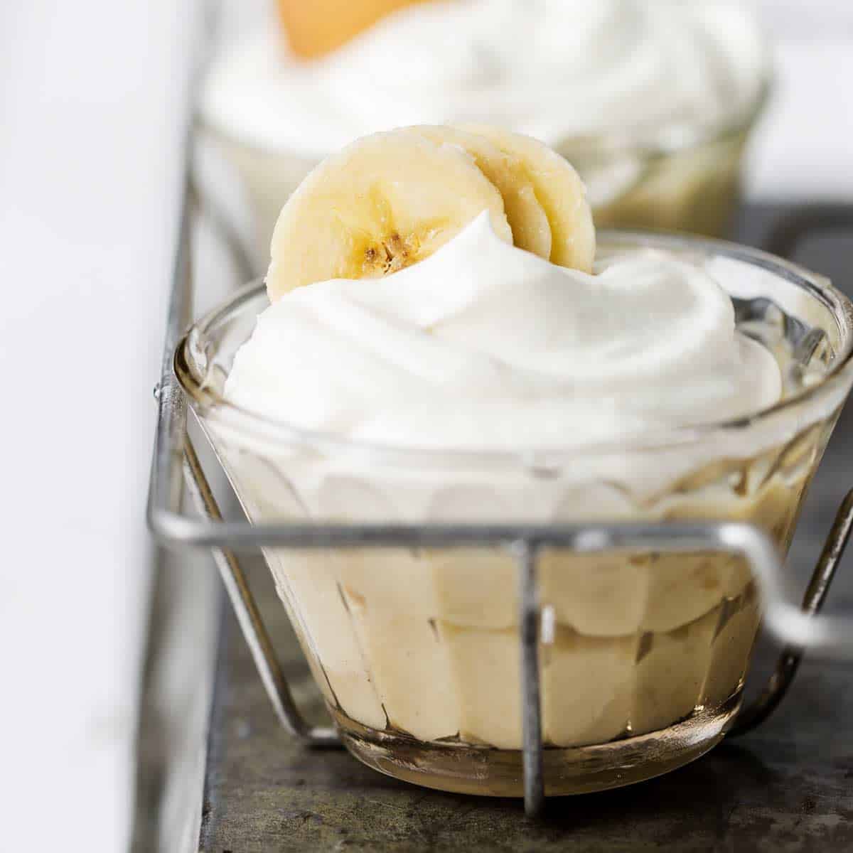 individual jars of banana pudding