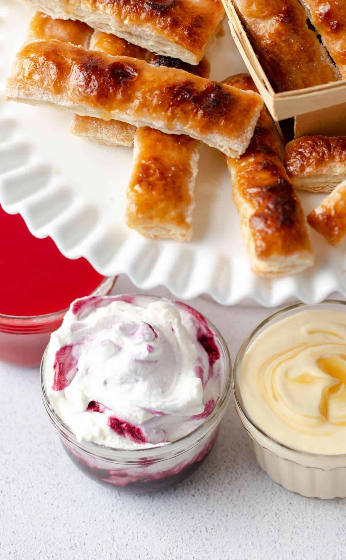 blueberry whipped cream with puff pastry