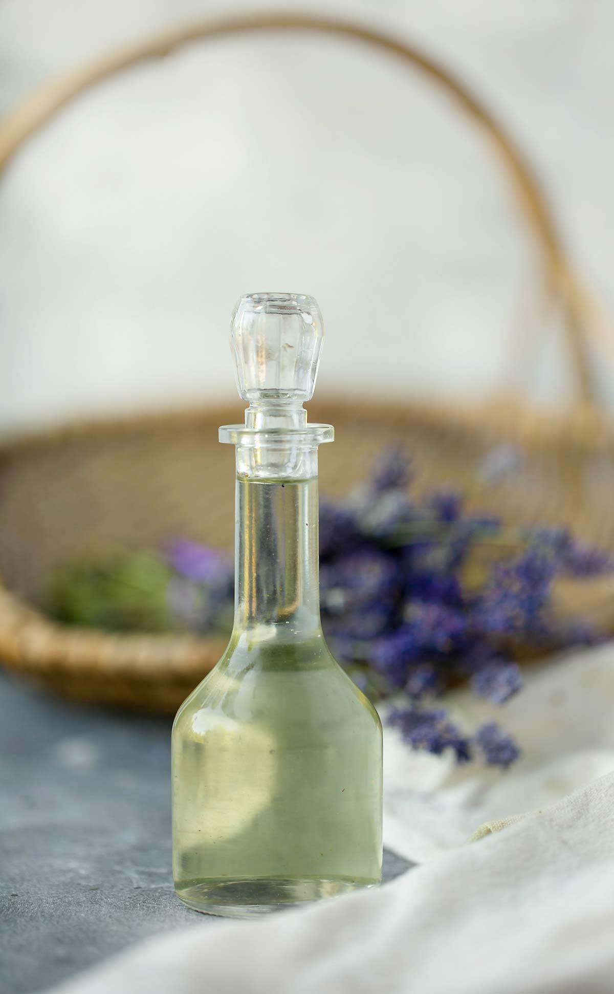 Lavender Simple Syrup is a lightly floral homemade syrup that can be used to make so many different lavender recipes.  lavender recipes | lavender syrup recipe | flavored simple syrups