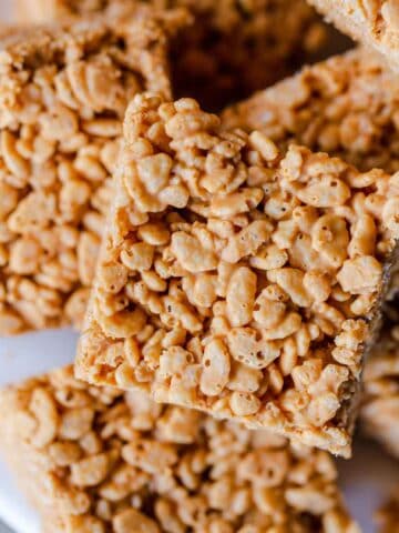 Peanut butter rice krispie treats recipe made with peanut butter and butterscotch chips.